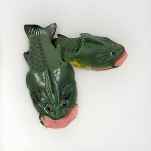 Rivers Edge Bass Fish Sandals Unisex Size 10- 10.5 Slides Outdoor Pool Gift